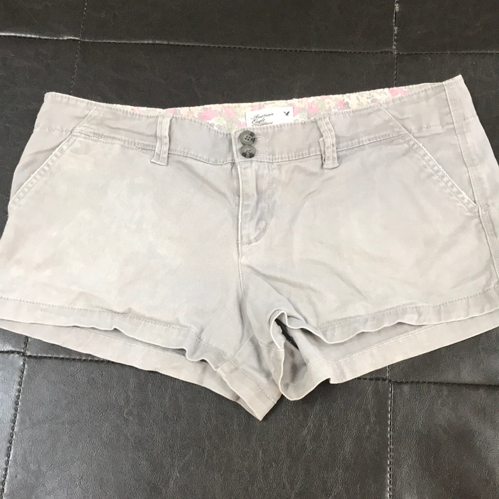 American Eagle Shorts!! Size 10 Stretch!!